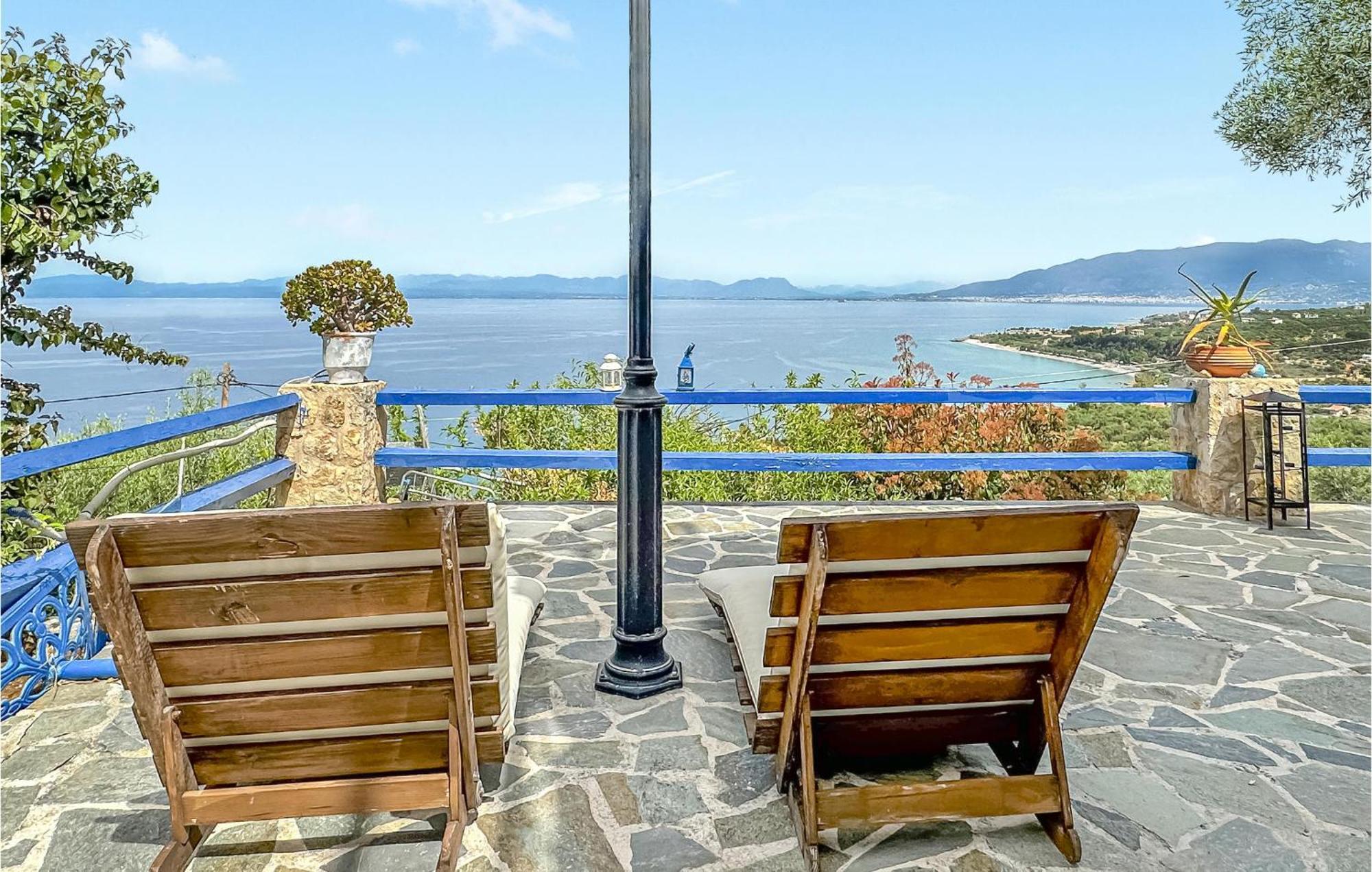 2 Bedroom Lovely Home In Kalamata Exterior foto