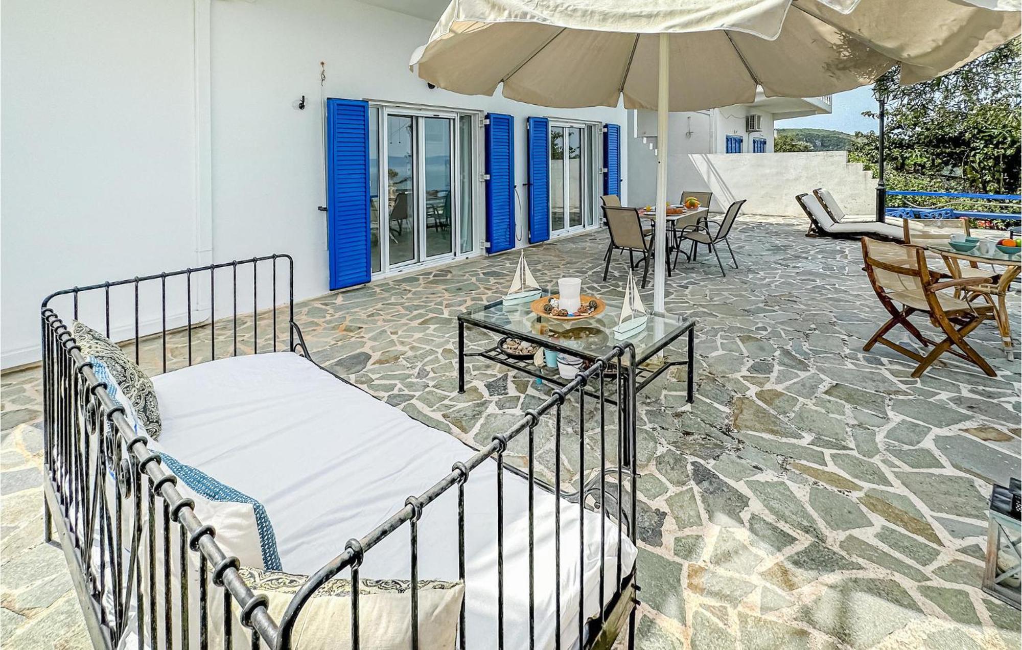 2 Bedroom Lovely Home In Kalamata Exterior foto